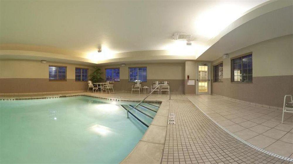 Candlewood Suites Fort Wayne - Nw By Ihg Exterior foto